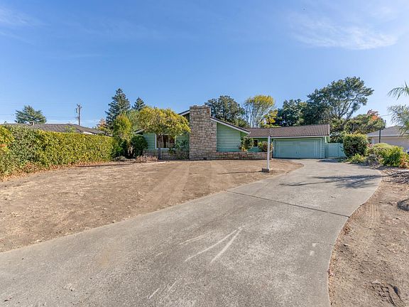 3rd image of 12230 Country Squire Ln