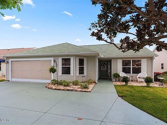 2nd image of 2560 Caribe Dr