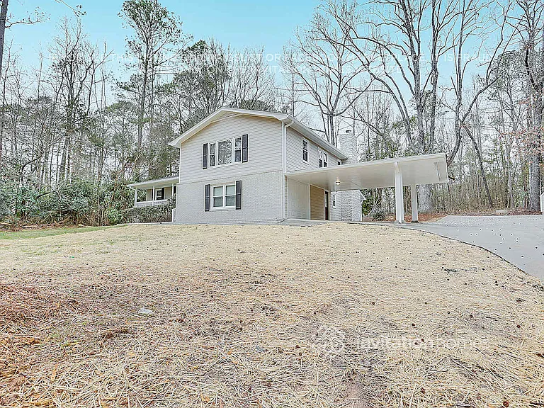 1851 Birch Ct SW — Photo 3