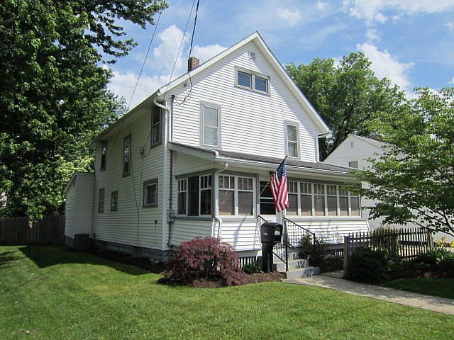 1st image of 203 Dorchester St