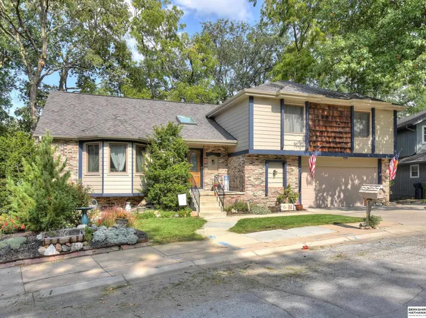 511 Laurel Dr, Bellevue, NE 68005
