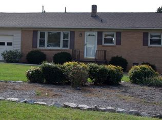 1812 Cameron Rd, Lincolnton, NC 28092