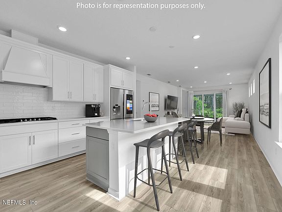 3rd image of 107 FAIRLAKE Circle