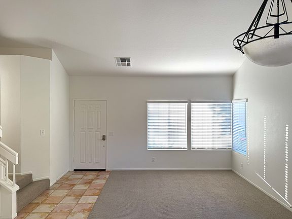 3rd image of 24668 El Manzano