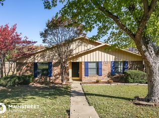 1025 E Peters Colony Rd, Carrollton, TX 75007