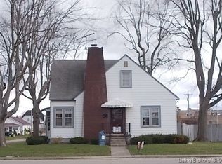 87 N Washington St, Scottsburg, IN 47170