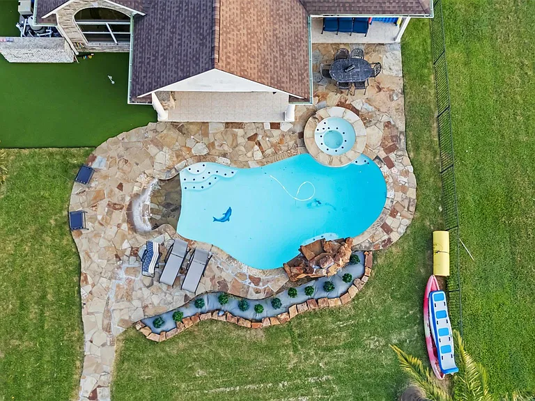 14030 Shoreline Dr — Photo 30