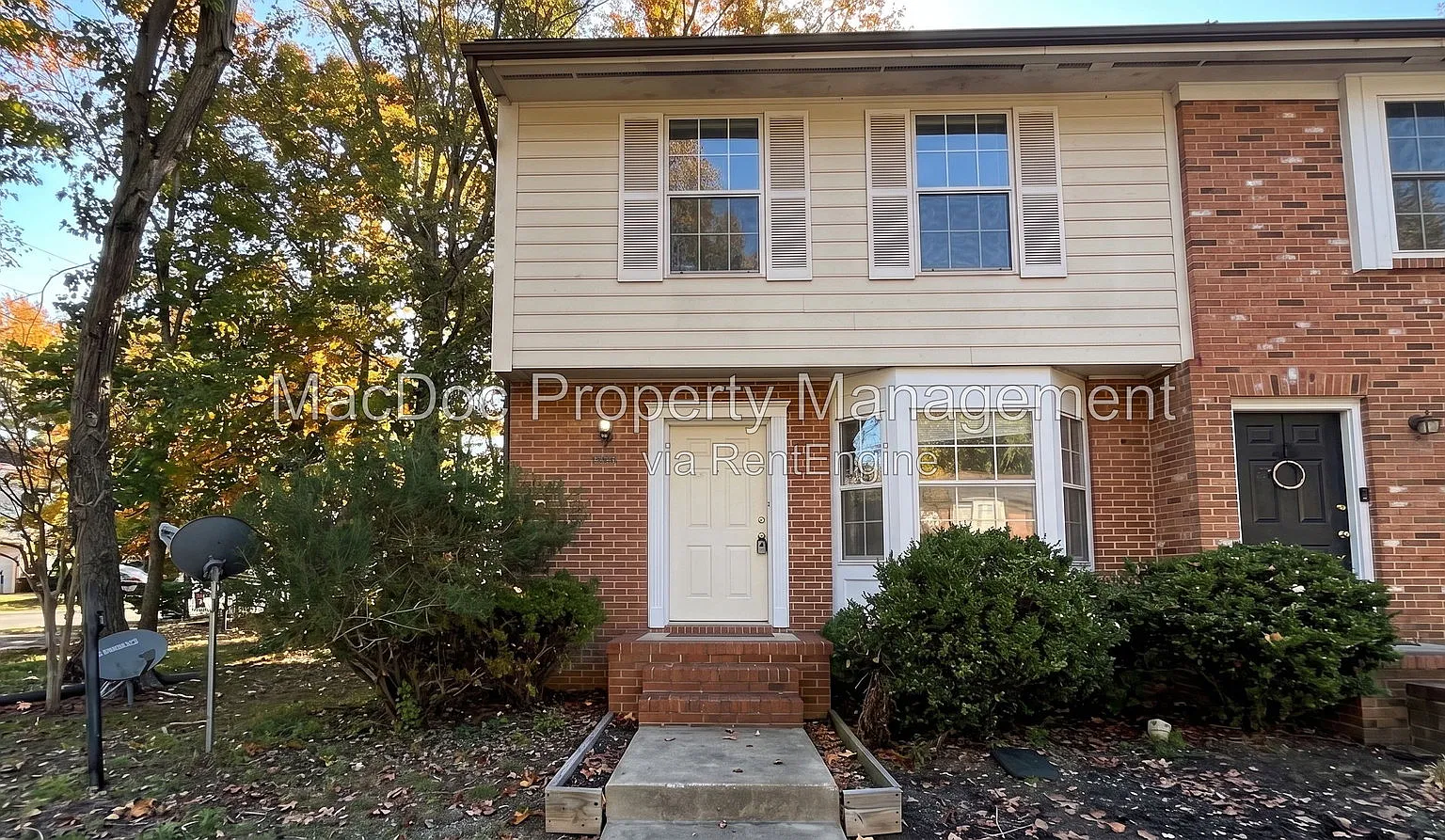 2 bed, 1.5 bath, 1164 sqft, $1,745 — Photo 1