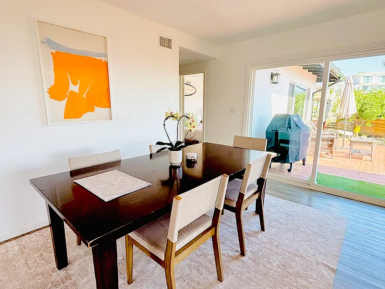 1141 Avenida Amantea — Photo 12