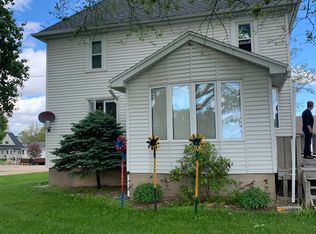 419 2nd St, Stout, IA 50673