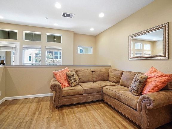 3rd image of 3806 Branding Iron Pl