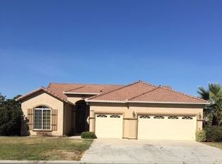 1005 Paradise Dr, Lemoore, CA 93245