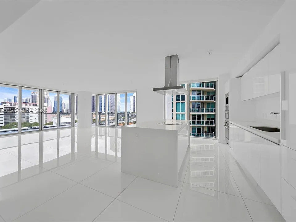 300 Sunny Isles Blvd #4-701