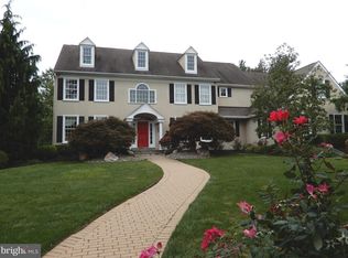 1300 Woodspring Rd, Huntingdon Valley, PA 19006