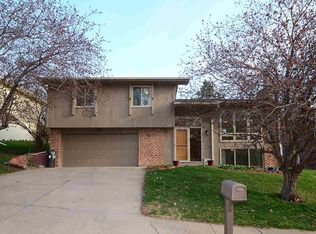 12224 Erskine Cir, Omaha, NE 68164