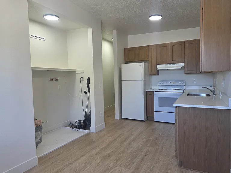 1017 W 2300 N #2 — Photo 6
