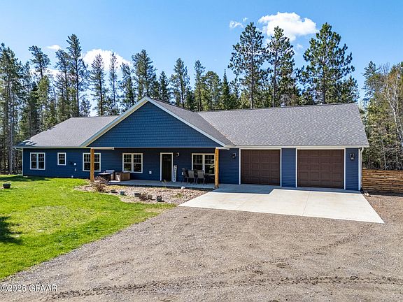2nd image of 4109 Buttercup Ln NW
