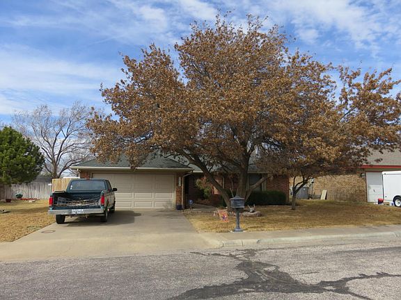 2nd image of 6716 Westcliff Cir