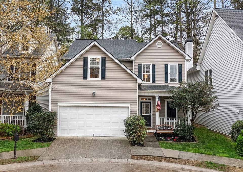 1st image of 786 Gardenside Cir SE