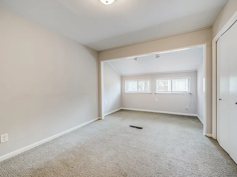 2233 Wood Hollow Rd — Photo 18