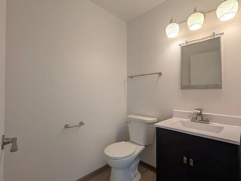 1516 Vogt Dr — Photo 19