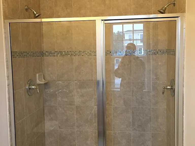 Master Bathroom (Bath #1)