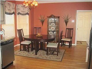 3rd image of 1301 Teal Cir