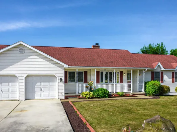 713 Cedarcrest Dr, Duncansville, PA 16635