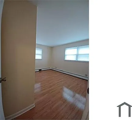 3436 Harrison Ave #6 — Photo 3
