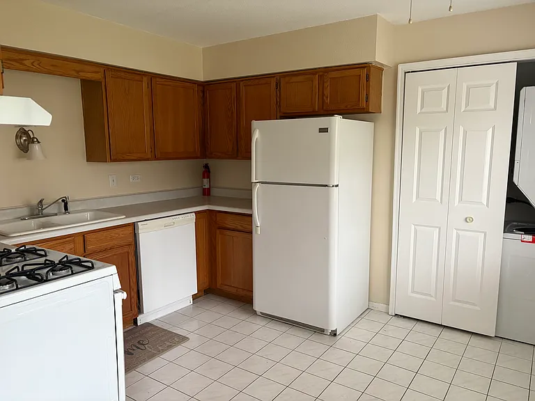 7345 W 157th St #1D — Photo 9