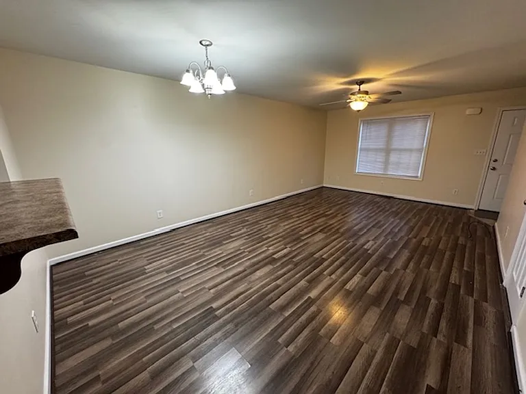 1810 Broadway St #112 — Photo 8