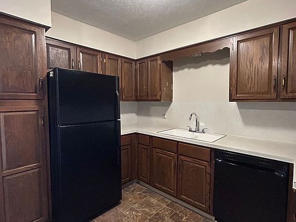 5th image of 915 N 48th Ave APT 23