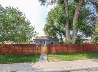 922 Thomes Ave, Cheyenne, WY 82007