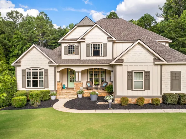 294 Sandisfield Dr, Sharpsburg, GA 30277
