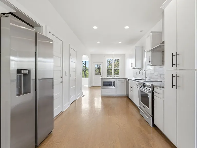 2622 Airpark Dr — Photo 8
