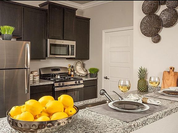 Modern Kitchen w/ Gas Range.