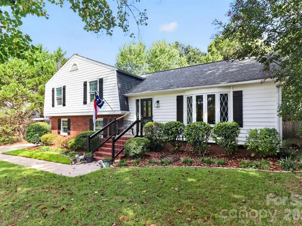 10743 Osprey Dr, Charlotte, NC 28226