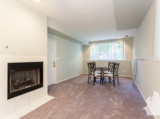 1549 W Walton St #G, Chicago, IL 60642