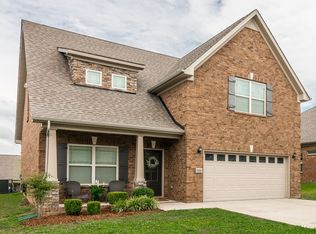 1033 E Sagewood Dr, Gallatin, TN 37066