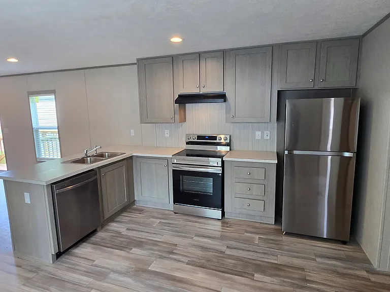 2981 Edgemoor Ln — Photo 2