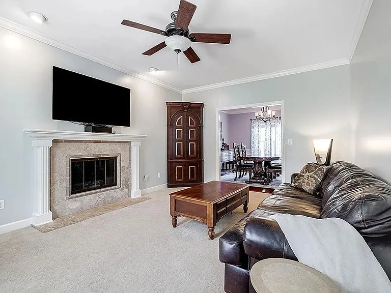 113 Cypress Dr — Photo 12