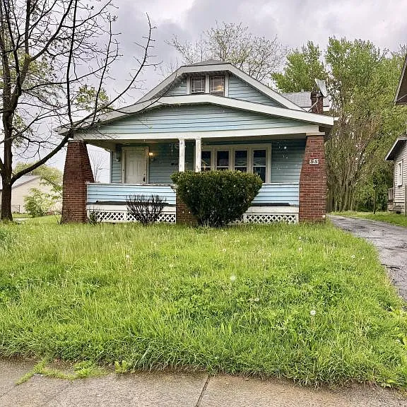 55 N Osborn Ave — Photo 1