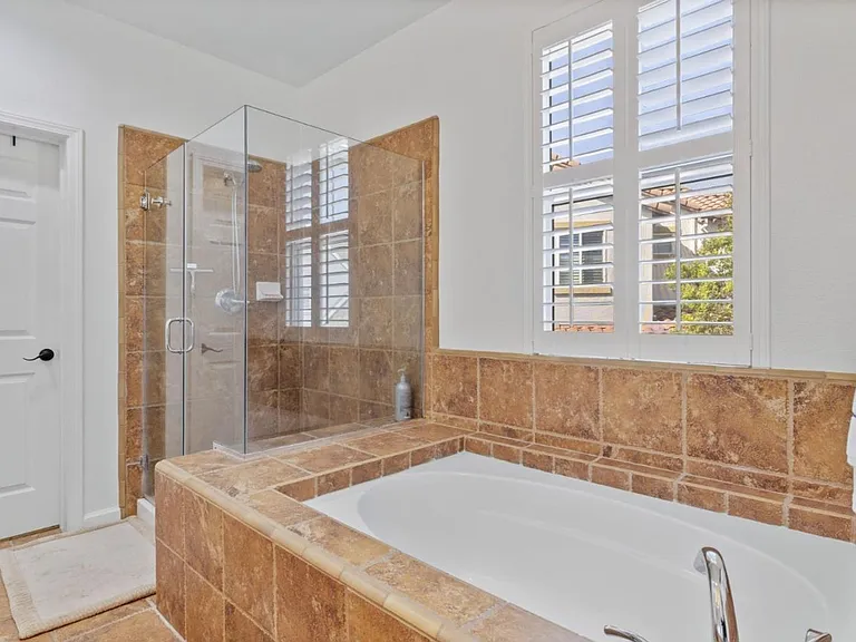 7238 Basking Ridge Ave — Photo 9