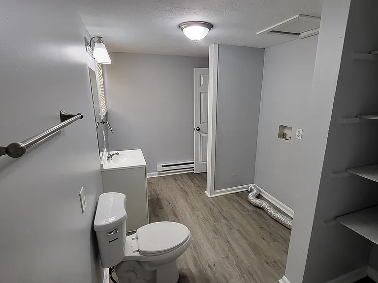 86 N Holmes Ave #A — Photo 16