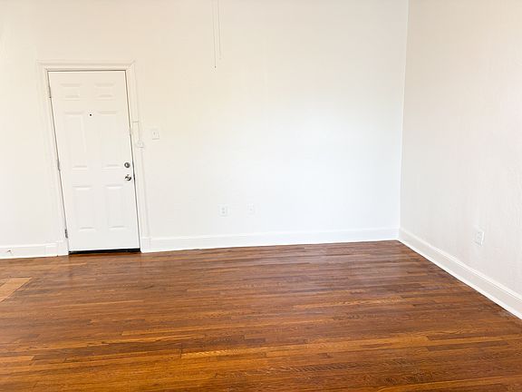 2nd image of 512 E Dewey Pl APT 10