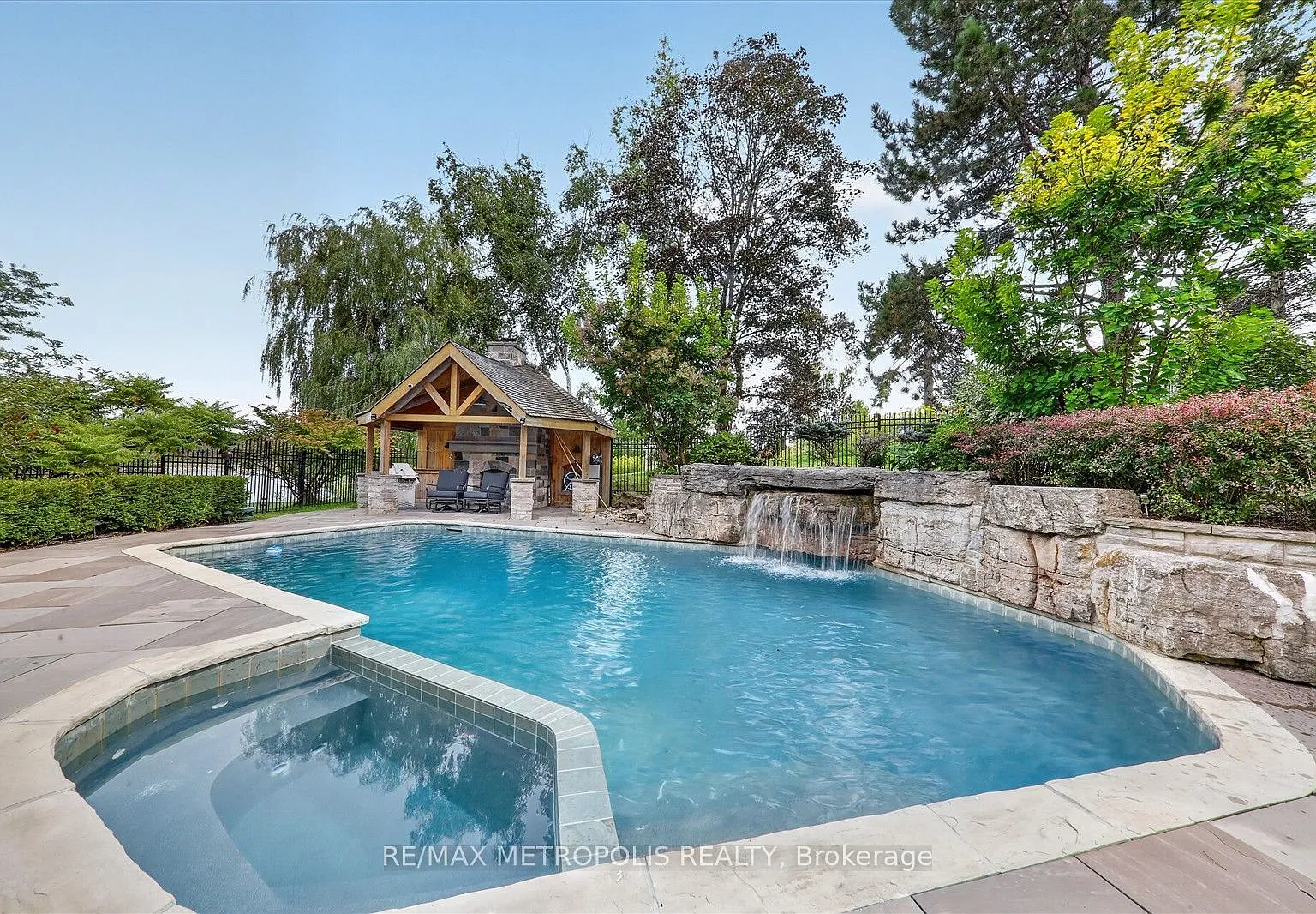 4 bed, $6,995 — Photo 3