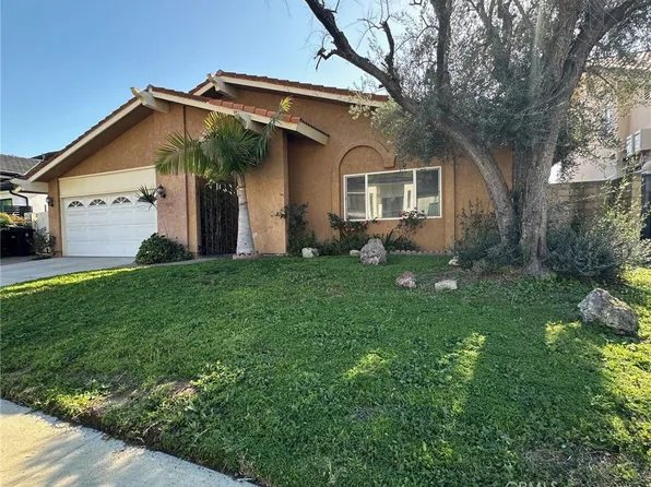 3033 Amigos Dr, Burbank, CA 91504