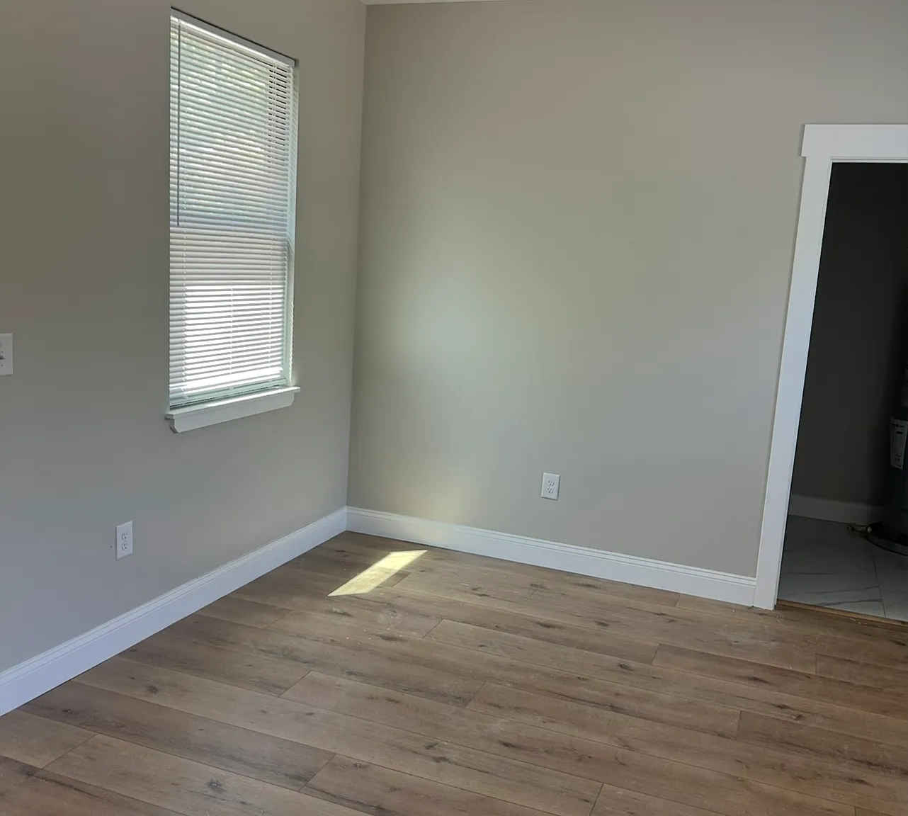 2 bed, 950 sqft, $1,800 — Photo 4