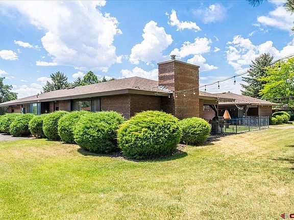 2nd image of 838 Phillips Court