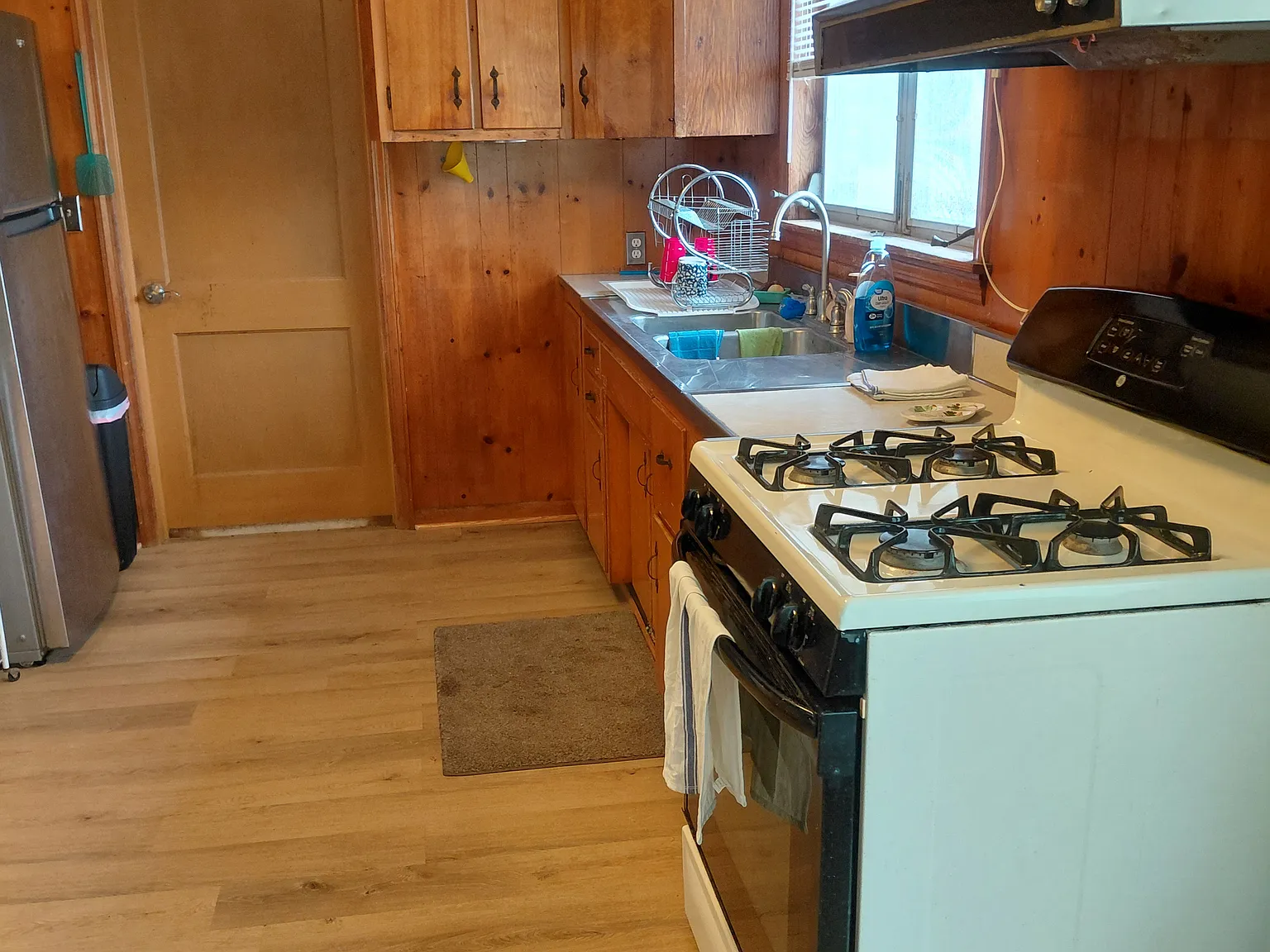 3 bed, 1254 sqft, $2,500 — Photo 4
